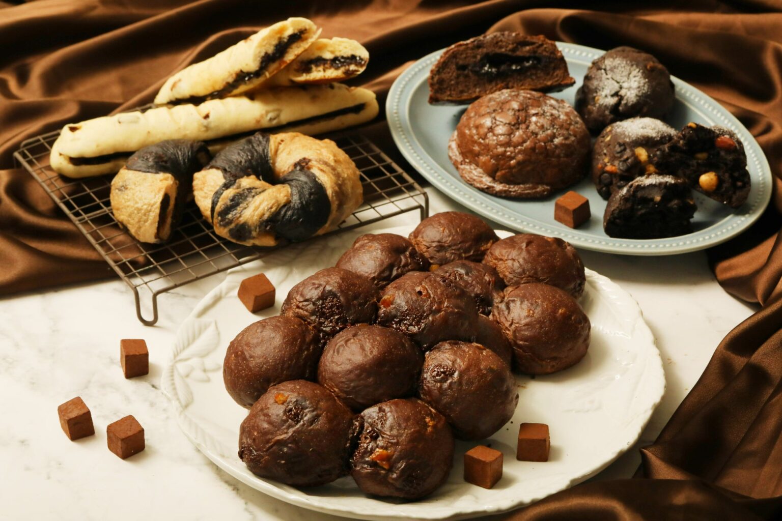 グランディール、チョコ×オレンジの「京生ちぎりパン」など冬限定4品を1月1日発売