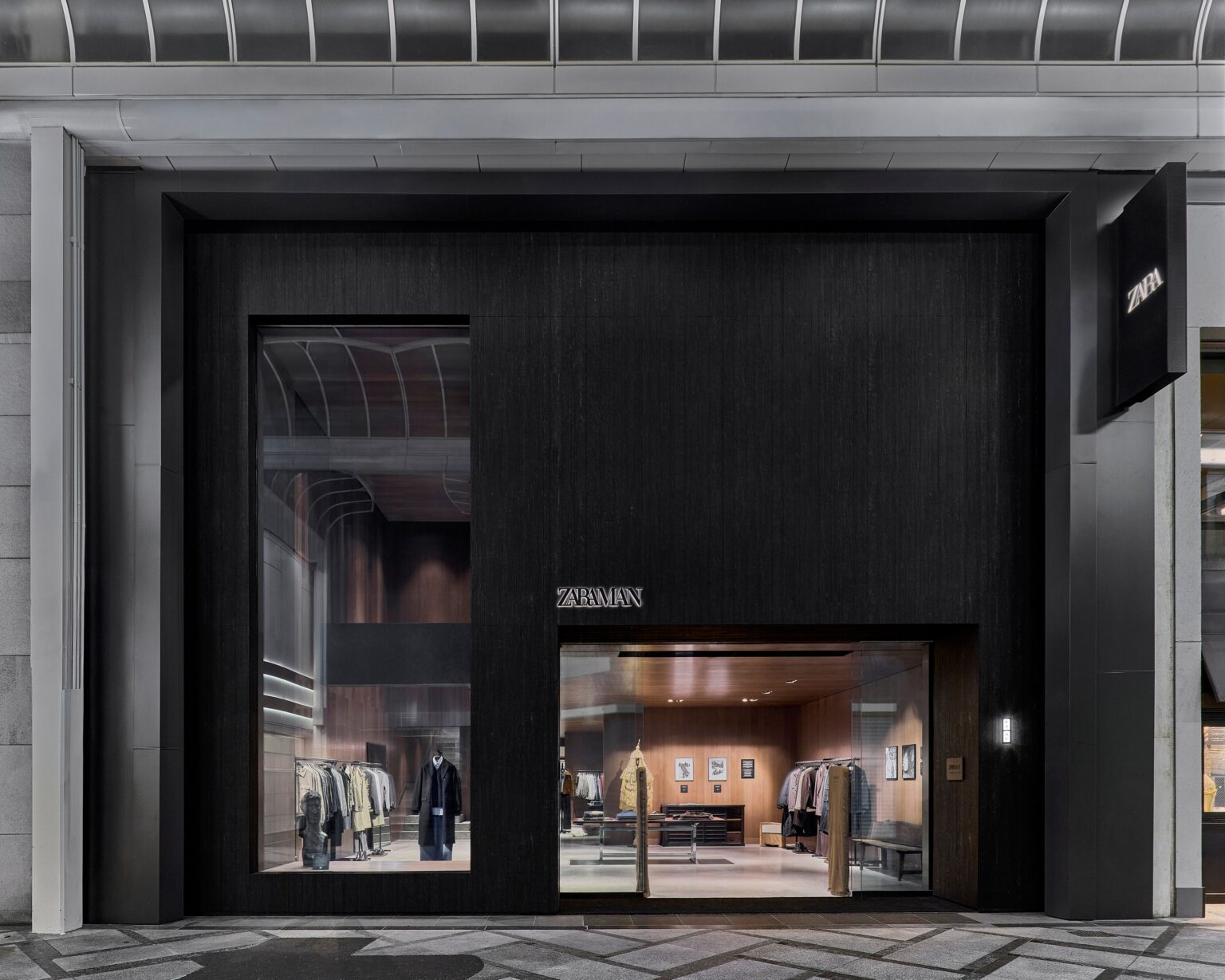 ZARA、日本初のメンズ専門店「ZARA MAN 心斎橋筋」開業 2フロア約600㎡