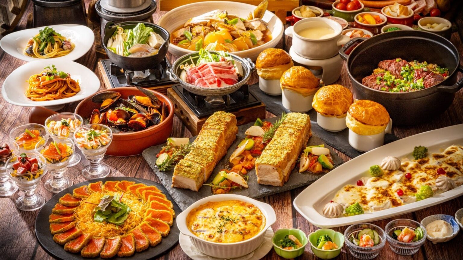 鬼怒川温泉ホテル、冬季限定ブッフェとイルミネーションで温泉旅需要を狙う