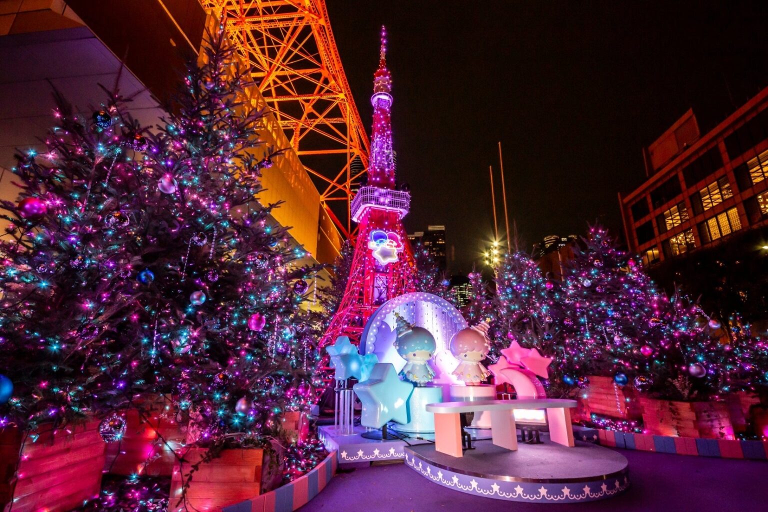 東京タワー前でキキ&ララ50周年イルミ、LED4万3000球が12月25日まで点灯