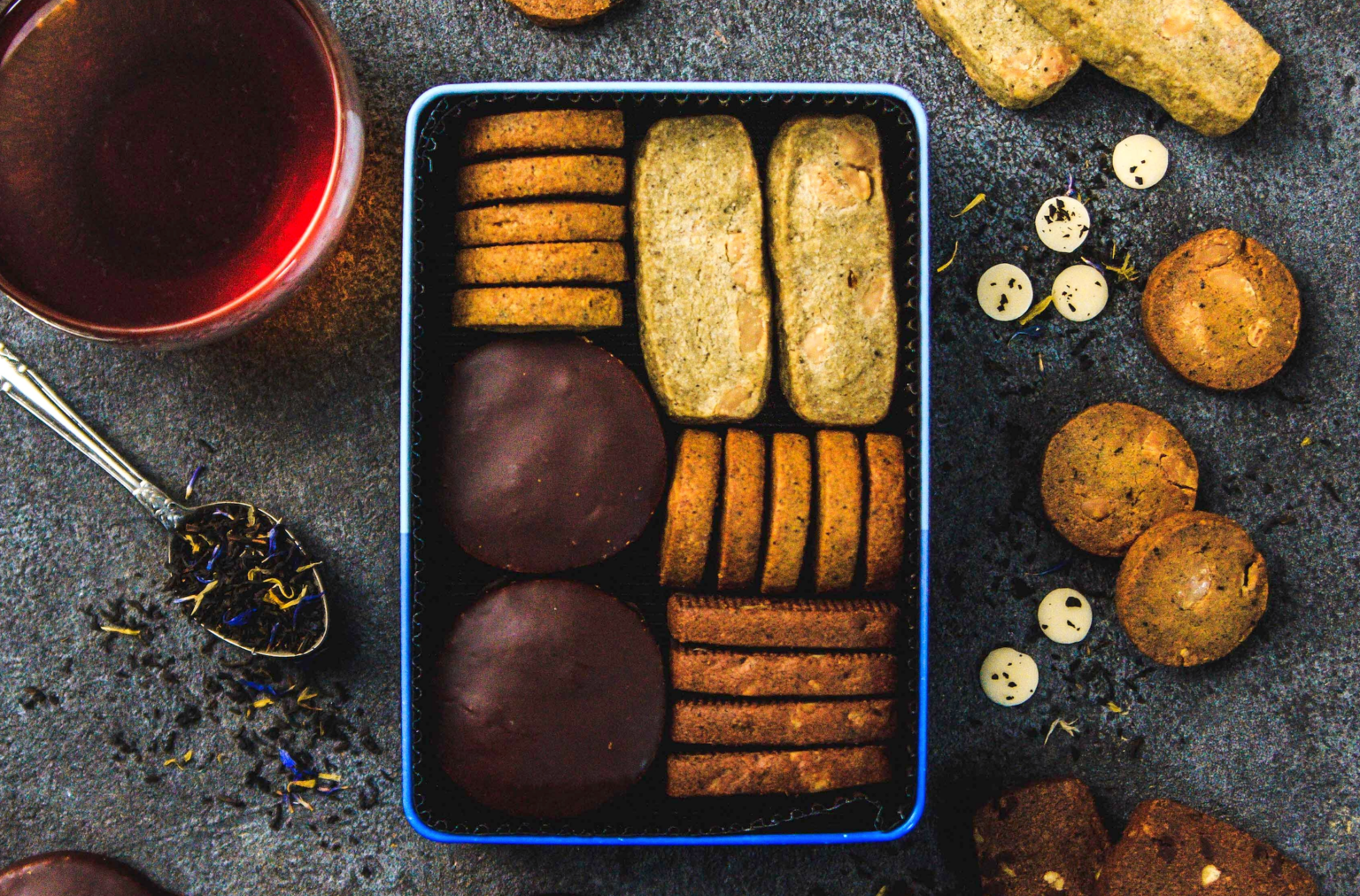 toroa、新作「アールグレイ香るチョコだらけクッキー缶」発売 2時間で1000缶完売作の派生が12/6登場