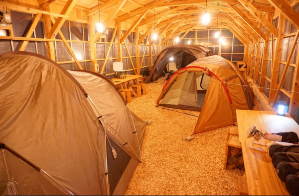 陸前高田ワタミオーガニックランド、木造ハウスで楽しむ「冬キャンプ」を2026年2月末まで実施