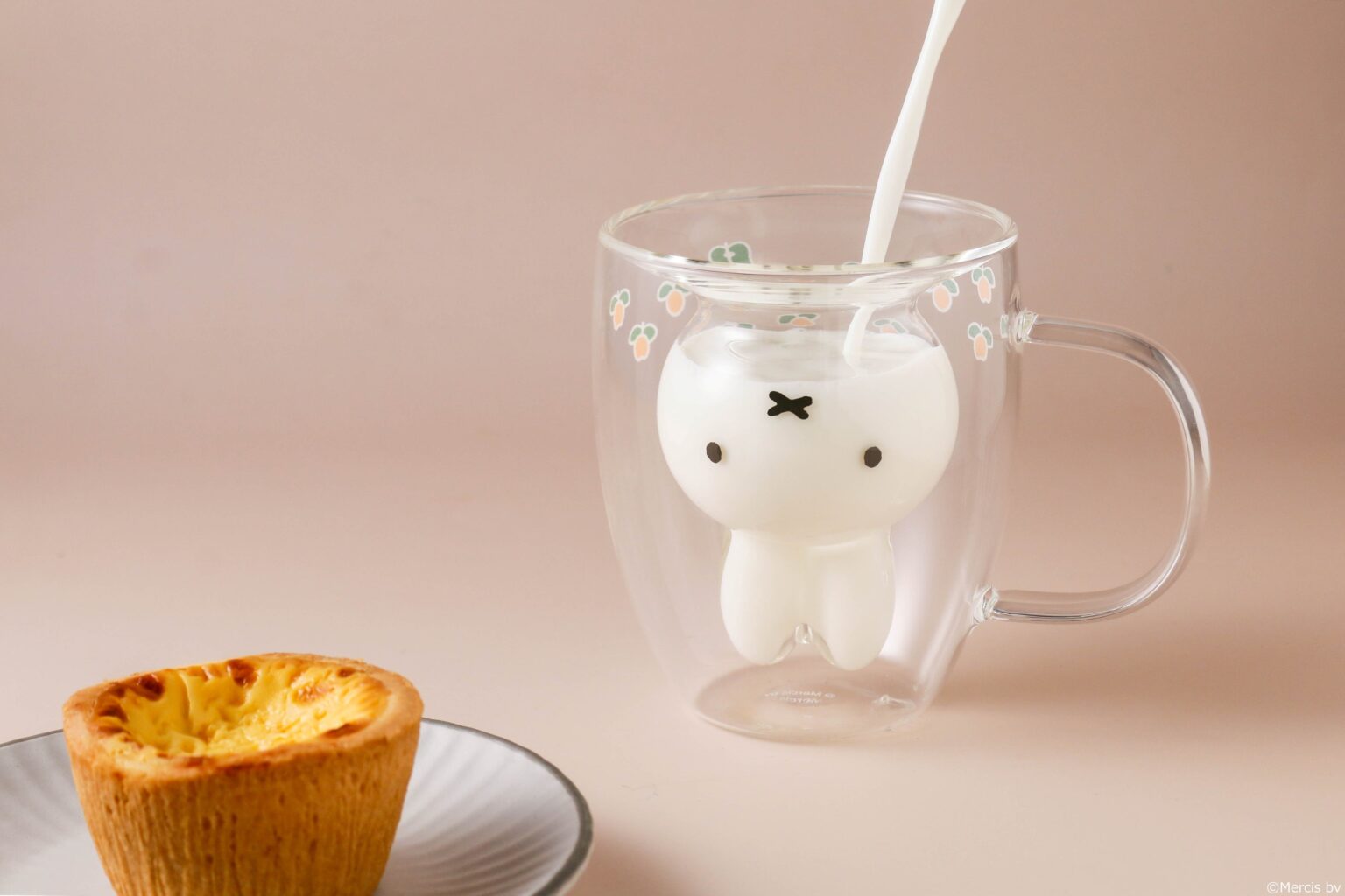 ミッフィー70周年の記念マグ、グッドグラスが500個限定で12月21日発売