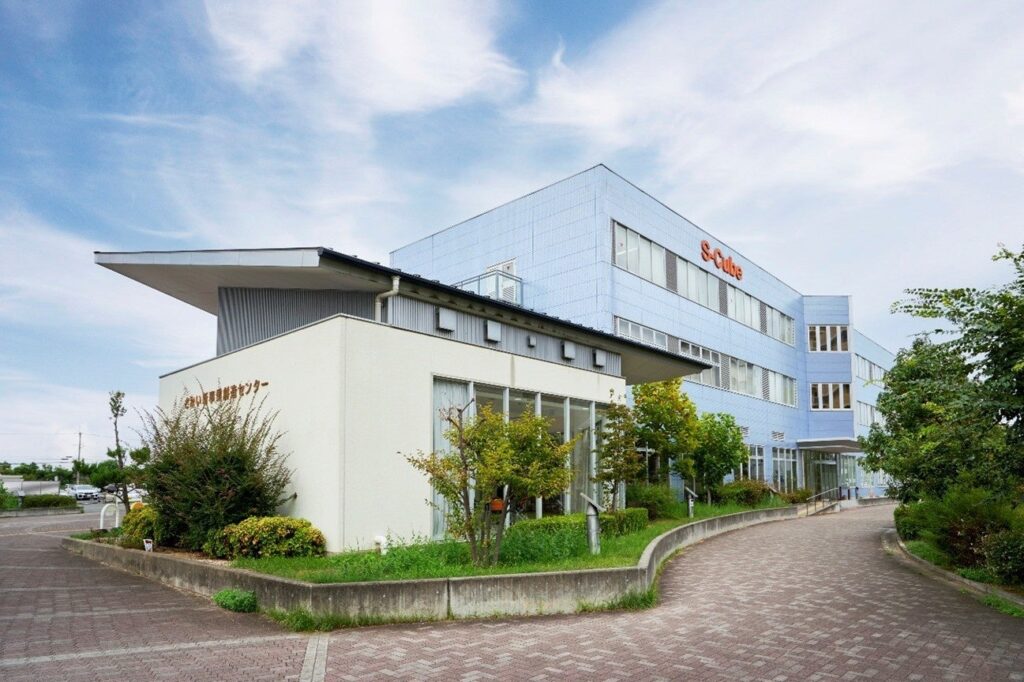 堺市S-Cubeが1月15日に内覧会 月額1万1,000円から創業準備デスクを提供