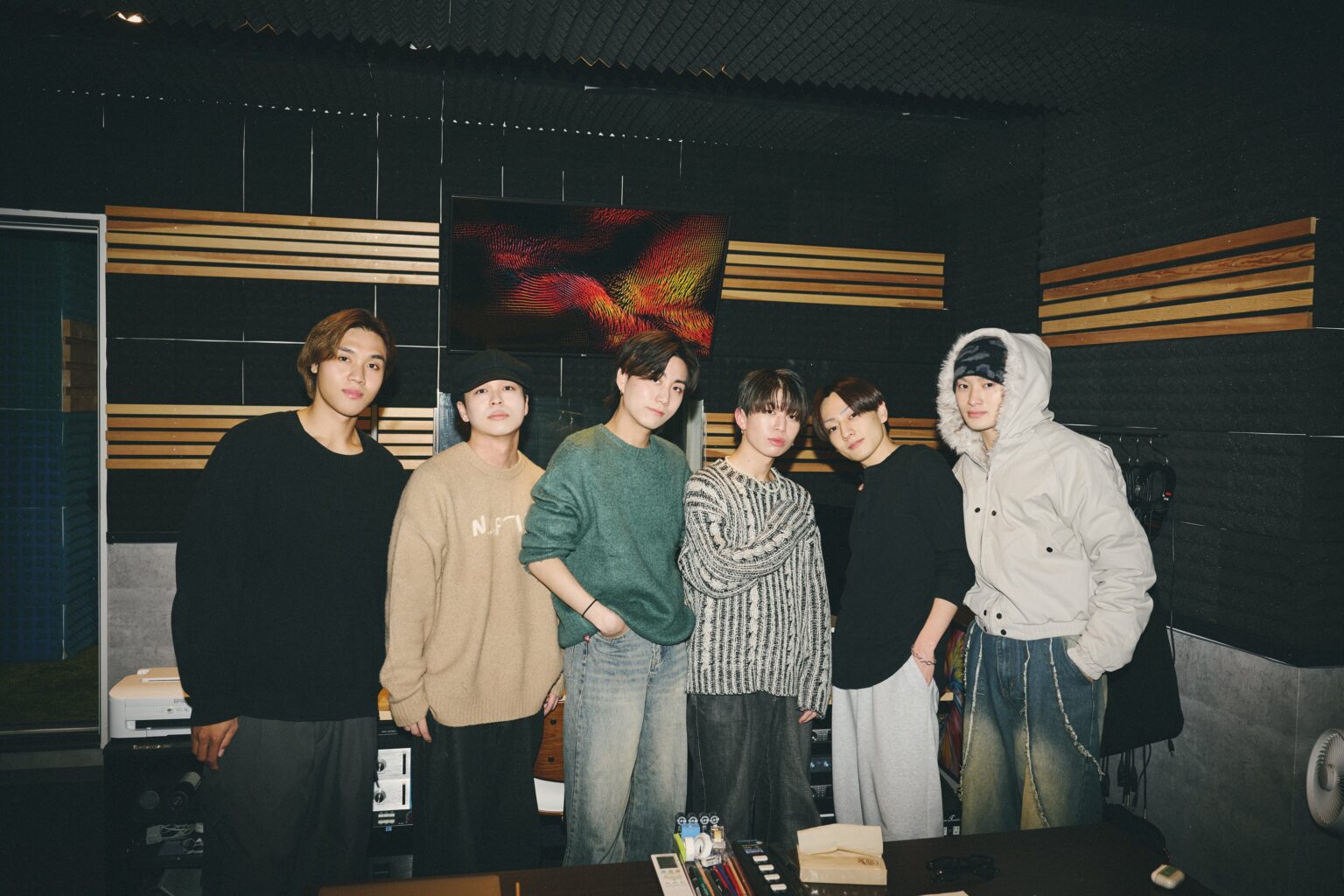 stand by you、12月22日に初のリアルステージ 配信中心の6人組が渋谷で新曲3曲披露へ