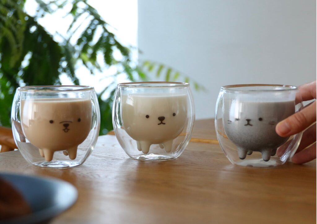 「アニボール」が耐熱ダブルグラスに ホットもアイスも楽しめる二重構造グラス発売