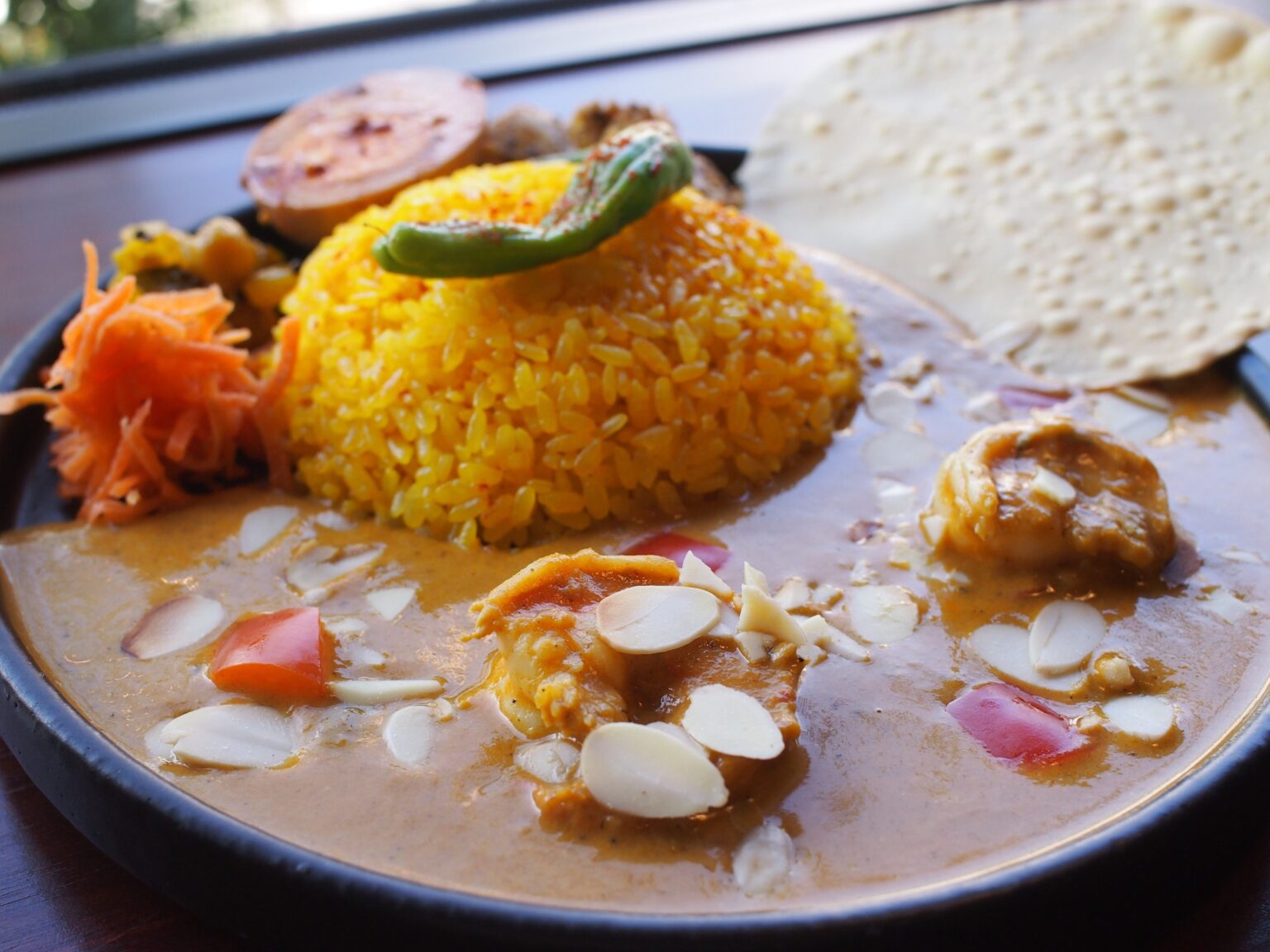 保存料無添加の冷凍スパイスカレー、松江発「MATAHARI COFFEE」が全国発送開始