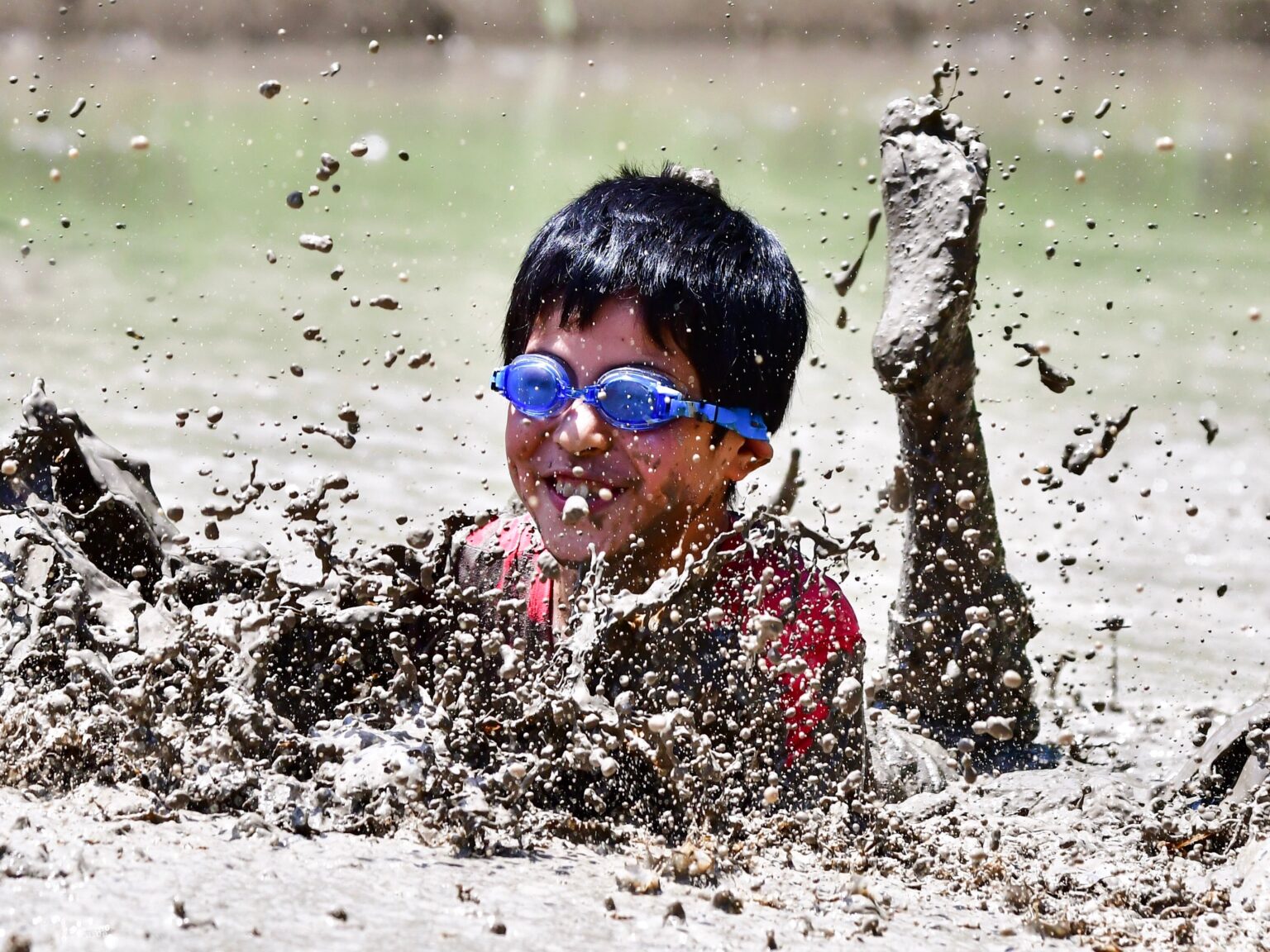 棚田フォトコンテストに全国2,026件応募、最優秀賞は岡山で撮影の「シンクロナイズドドロリング」