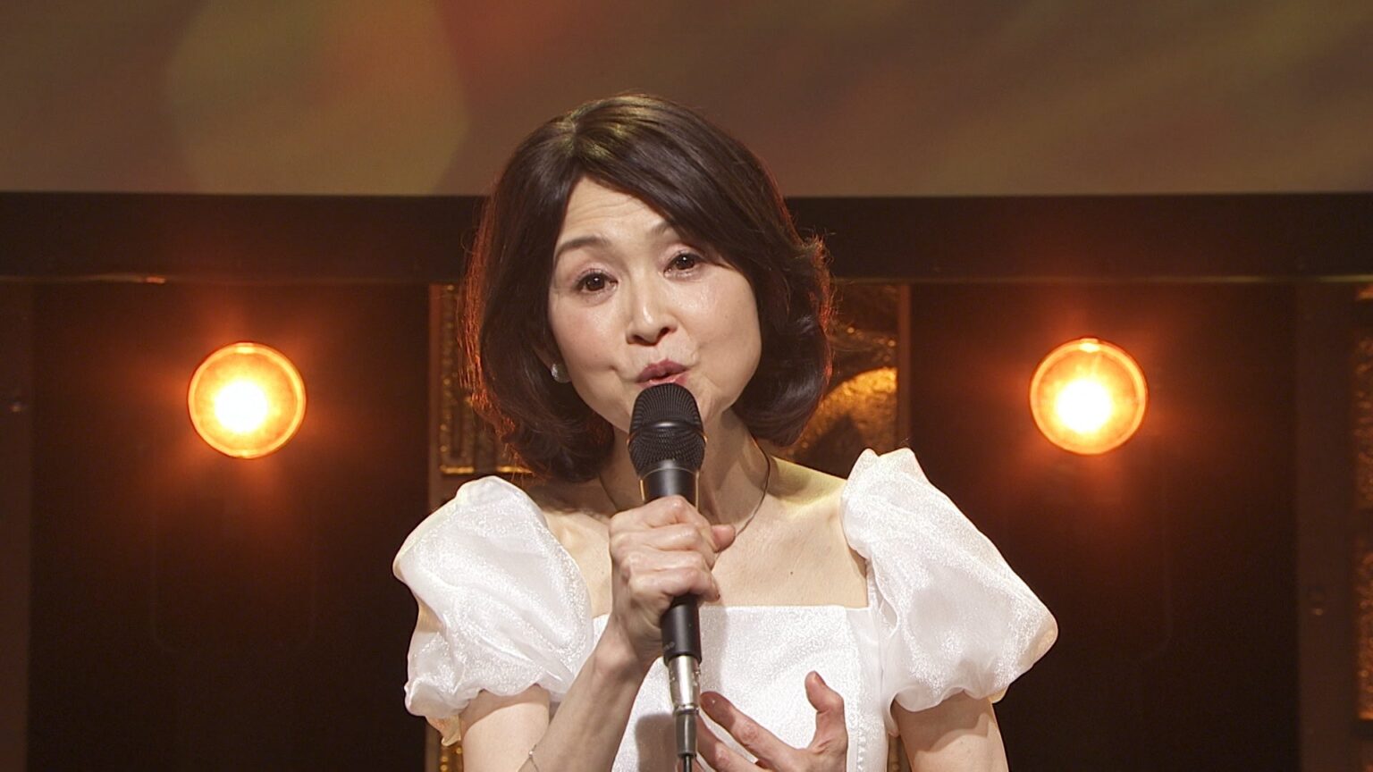 BS日テレで昭和名曲特集 辛島美登里と新沼謙治が12月11日夜8時から出演