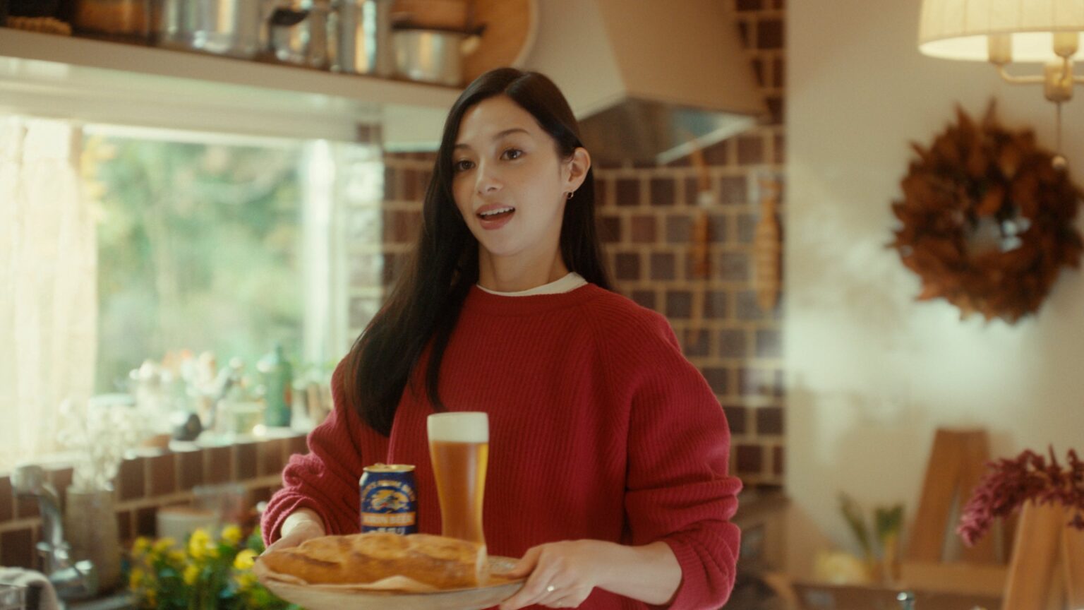 キリン「一番搾り 糖質ゼロ」新CM、豊川悦司・中条あやみに武田真治が初参加