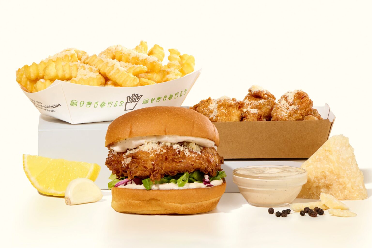 Shake Shack、日本初「チキンシーザーバーガー」など3品を全国18店舗で期間限定販売