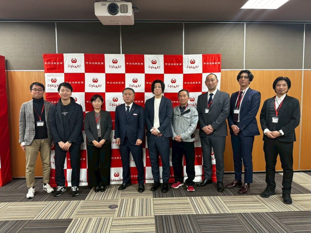 山梨で貼付型心電計の在宅9時間計測実証、2社100人で開始