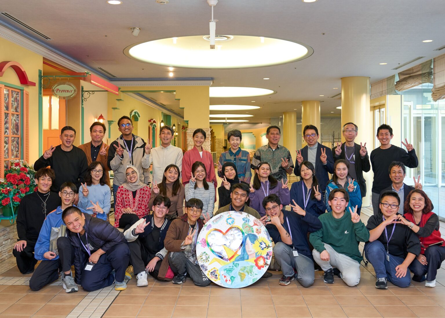 日ASEANの高校生12人が共同制作した「平和アート」、1月12日にASEAN事務局へ寄贈しロビー展示へ