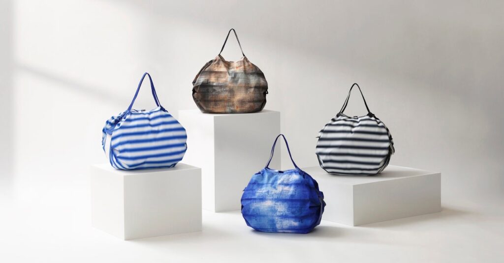 マーナ、ShupattoコンパクトバッグMの10周年記念モデルを数量限定発売 2デザイン×各2色