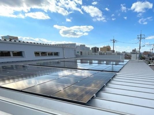 岡山のデリカライフ山崎本社工場でオンサイトPPA稼働、太陽光120.190kWで年65tのCO2削減へ