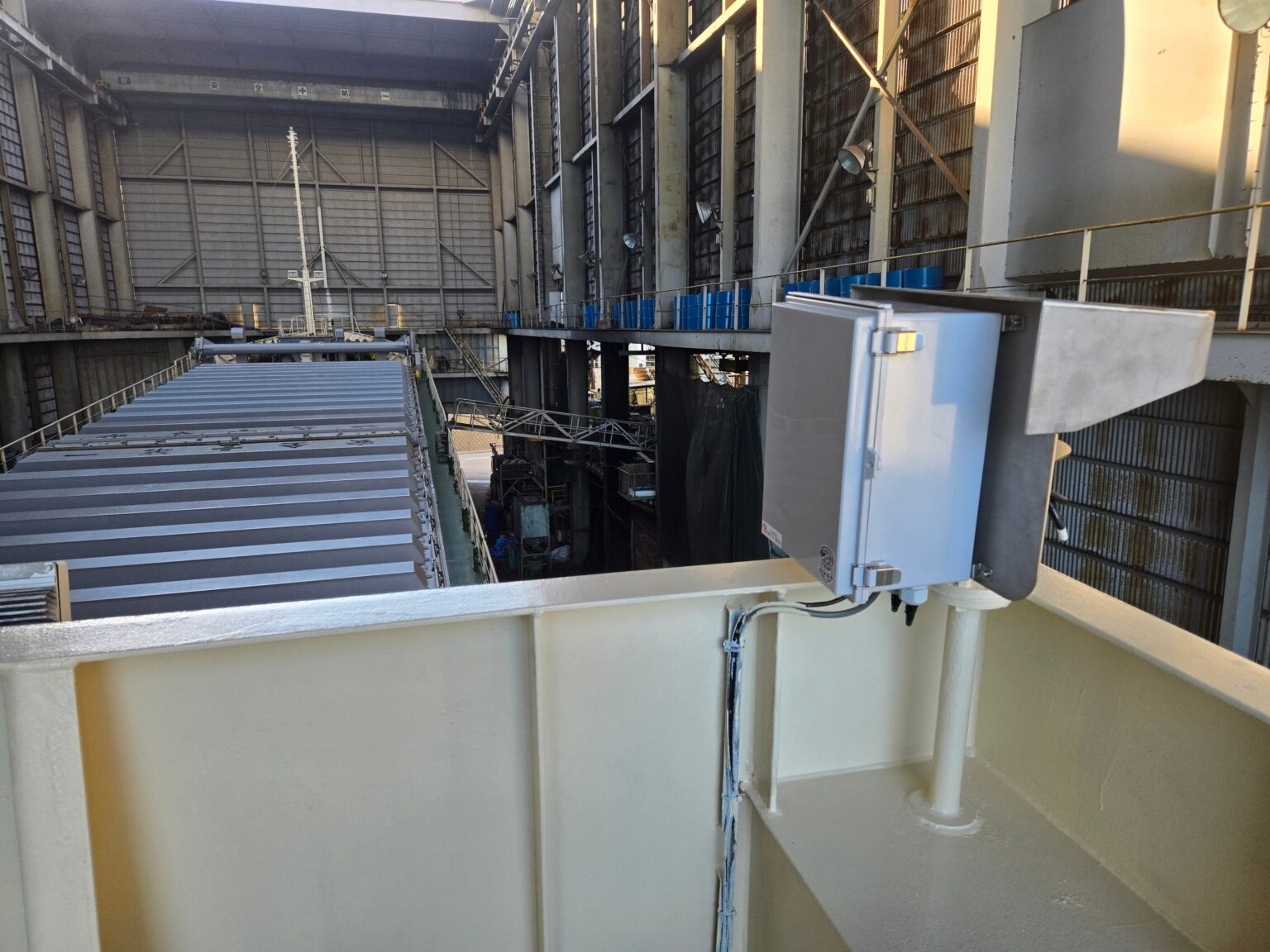 LiDAR舶用バース距離計を実証、エヴァラインが事業化・導入計画を公表