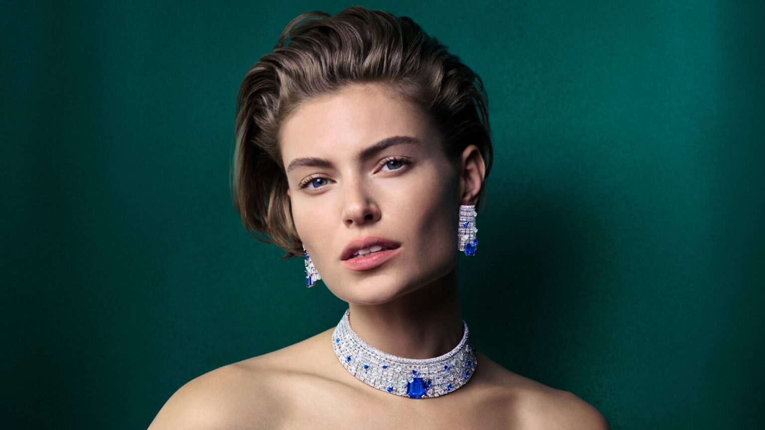 グラフ、パリで31カラット非加熱サファイアと200カラット超ダイヤの新作ハイジュエリー披露