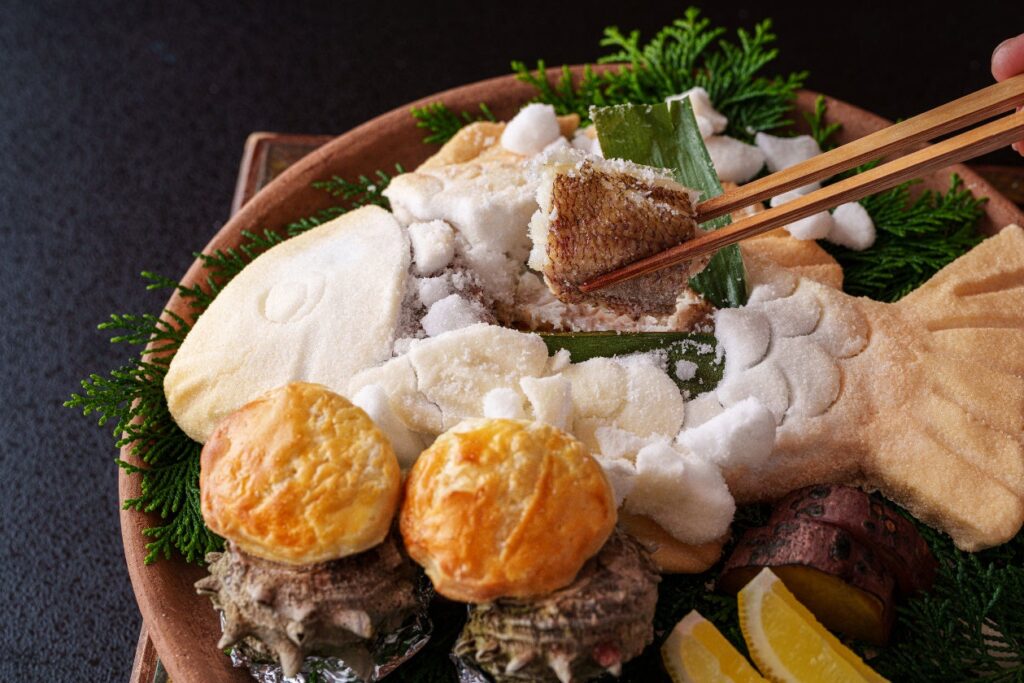 雲仙温泉「旅亭 半水盧」、春限定で桜鯛の塩釜焼きを提供へ 工芸体験と花巡りも提案