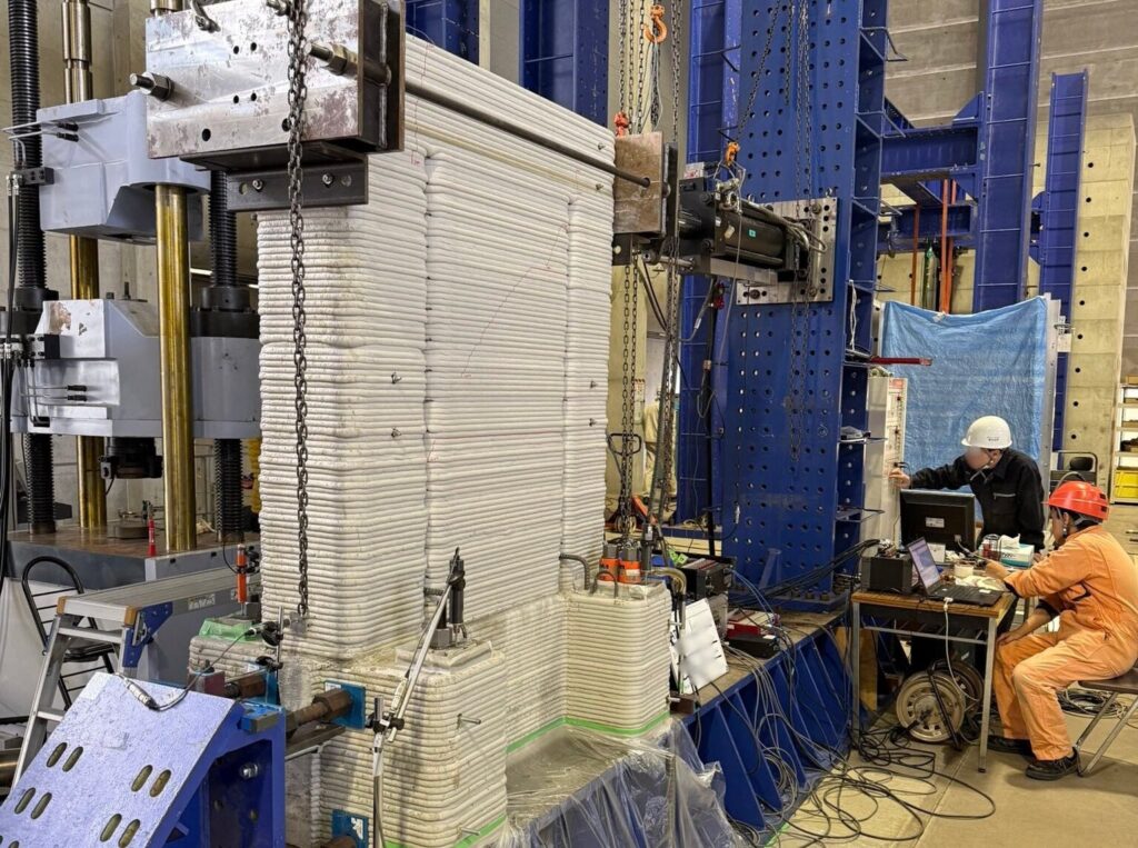 セレンディクス、東大と3Dプリント耐力壁6種の加力実験 引張材別に変形・耐力を比較