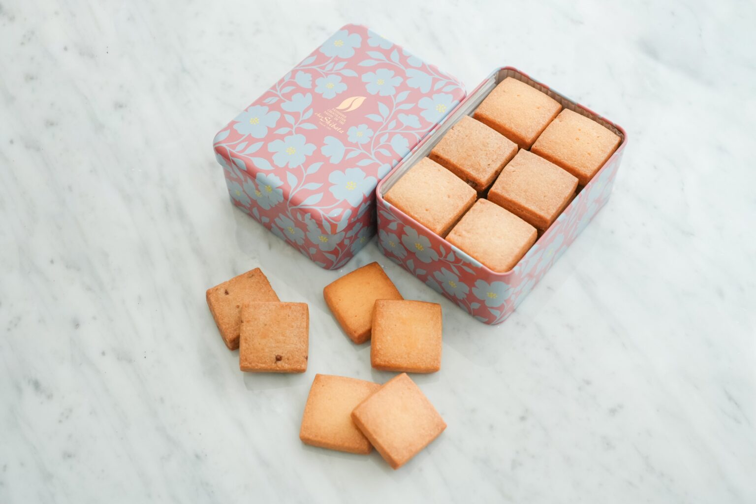 シェ・シバタ、阪急うめだ「第9回クッキーの魅力」に初出店 新作クッキー缶を3,996円で先行販売