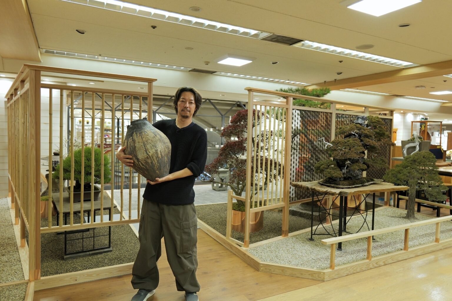 熊本で初開催「YADORU -やどる-」庭師・盆栽師・陶芸家が7m×5m空間展示、入場無料