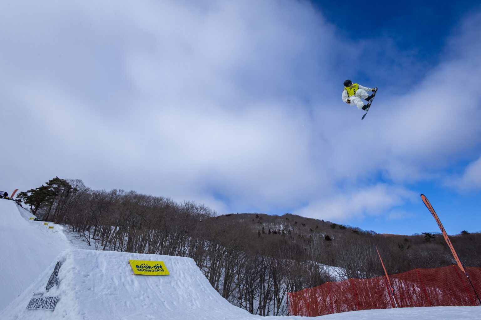 全日本スキー選手権ビッグエア、福島・ネコマで開催 31選手が最高難度に挑戦