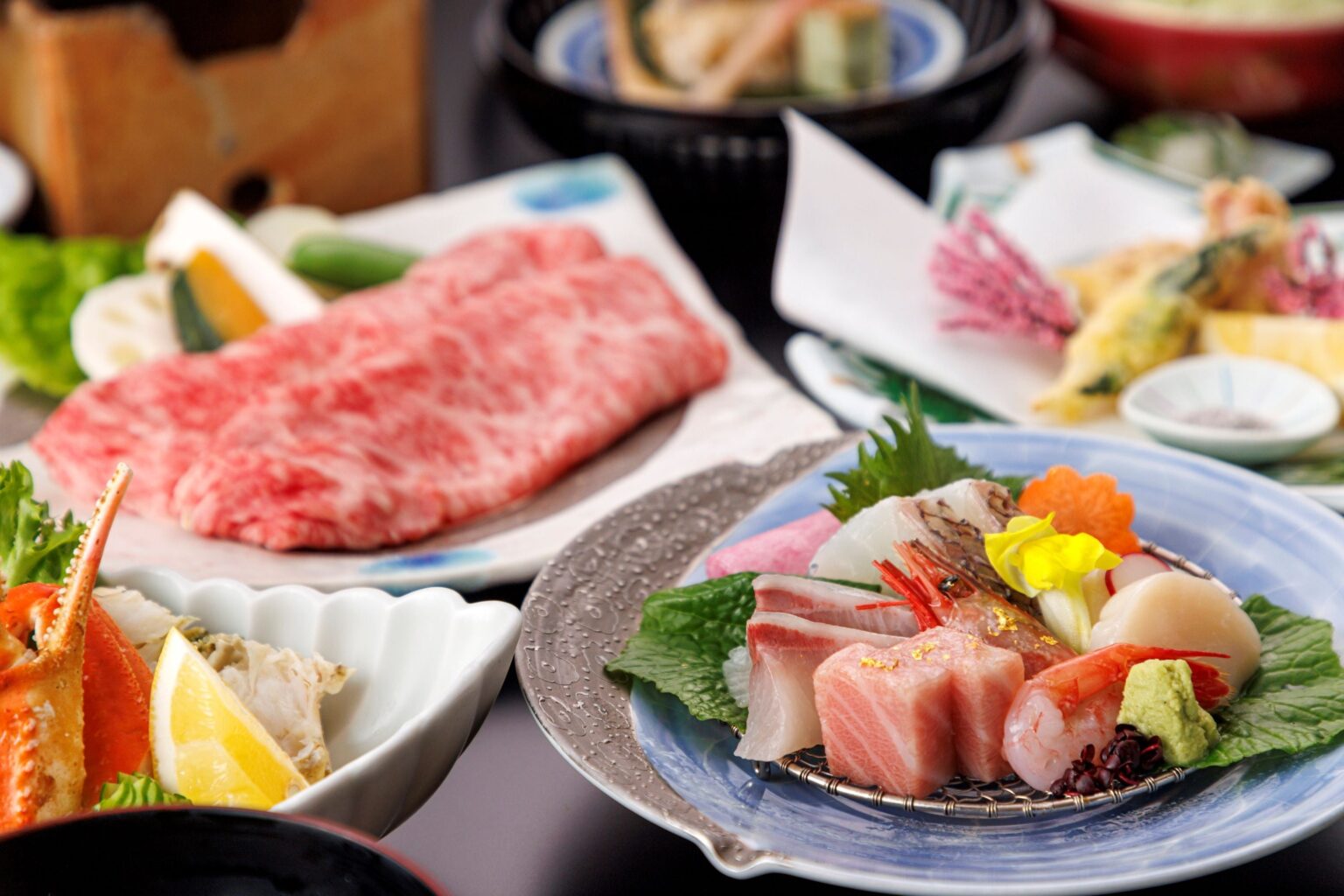 大江戸温泉物語わんわんリゾート矢田屋松濤園、3月1日から春の会席を基本・特選の2種で提供