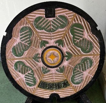 太田市役所8階でデザインマンホール2点を常設展示、3月6日から