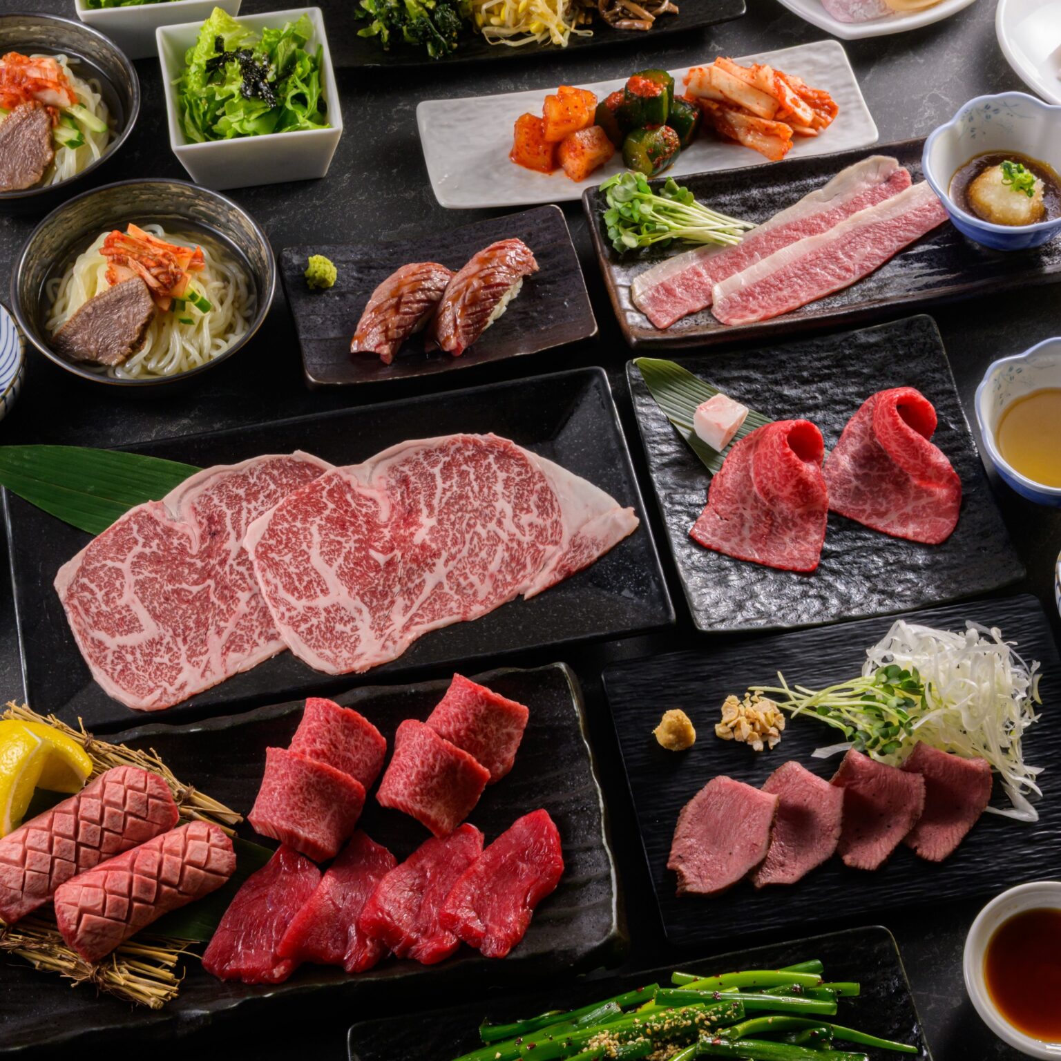 牛恋、春限定4品と120分飲み放題付き歓送迎会コース2種を都内店で開始