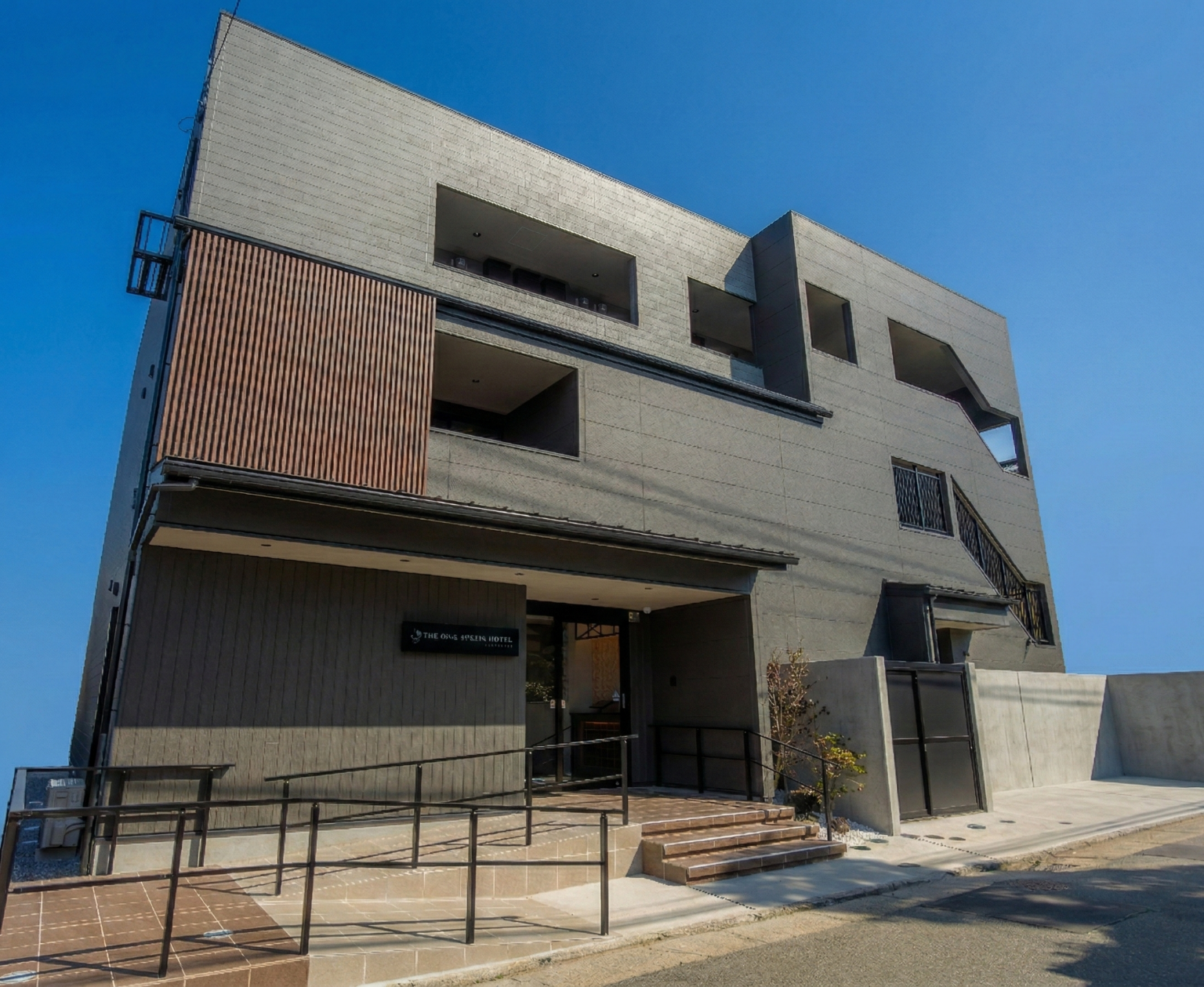 福岡・唐人町に全6室の無人アパートメントホテル開業、最大36人収容