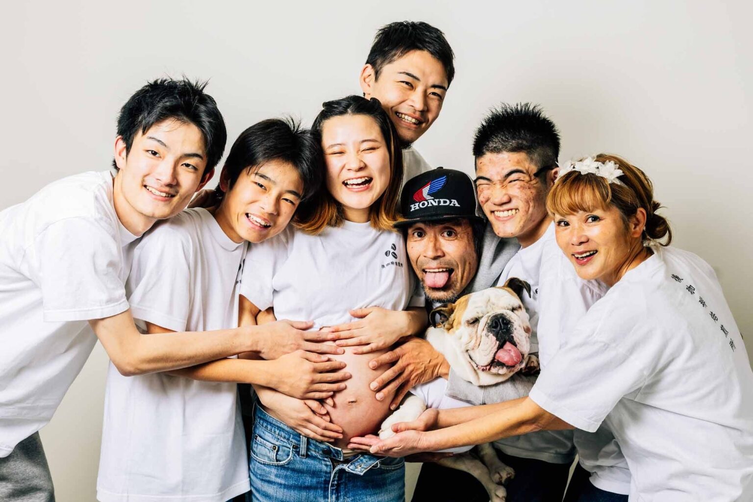 万博公園近くの「エキスポフォトスタジオ」、犬と家族の同伴撮影に対応