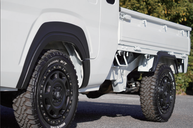 fusion FROM SPIEGEL、ハイゼットトラック/ジャンボ専用「ワイドフェンダー9 タイプ2」を3万8500円で発売