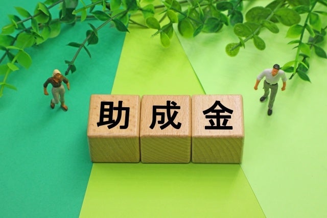 沖縄県宿泊税の補助金対応へ、エクスクランが宿泊事業者向け無料相談フォームを公開