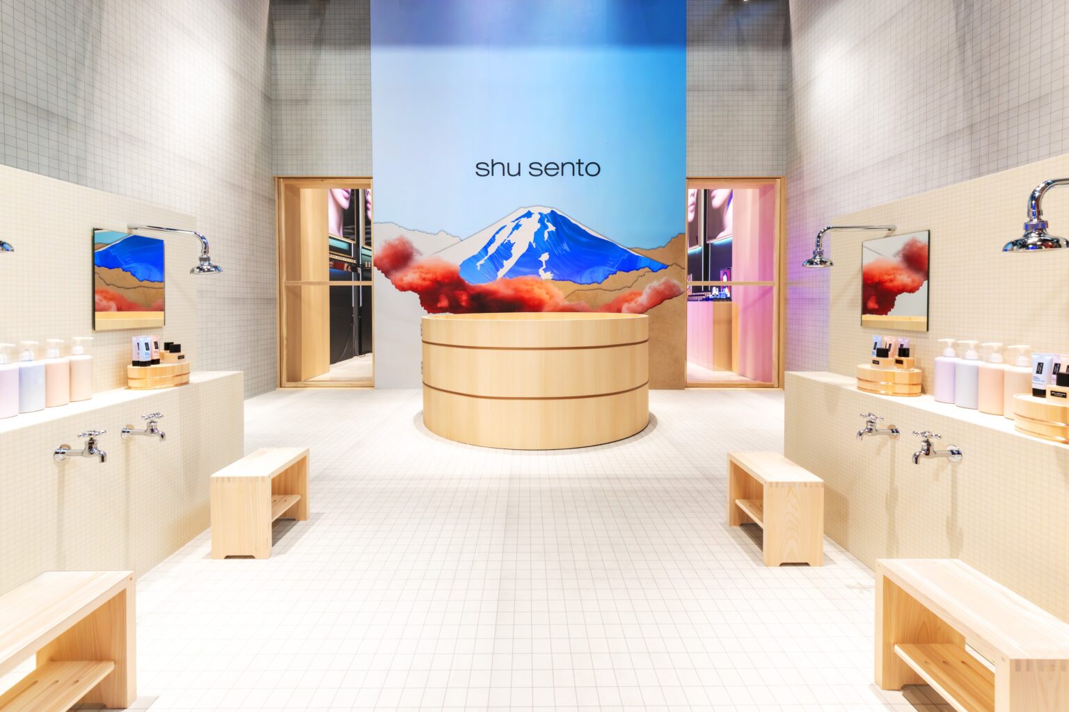 shu uemura、原宿で銭湯テーマの体験型ポップアップ「shu sento」開催 &TEAMのFUMAとJOが特別ボイスで案内