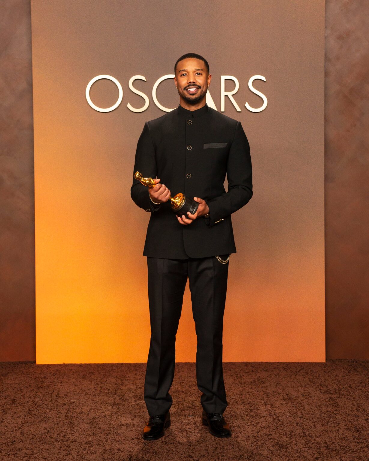 第98回アカデミー賞にルイ・ヴィトンのメンズルック、4人のセレブがカスタムで登場