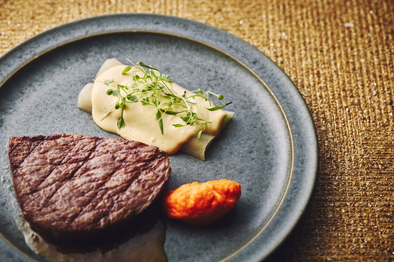 ホテルインディゴ箱根強羅、薪火×旬食材の春ディナー3コースを3/1から提供