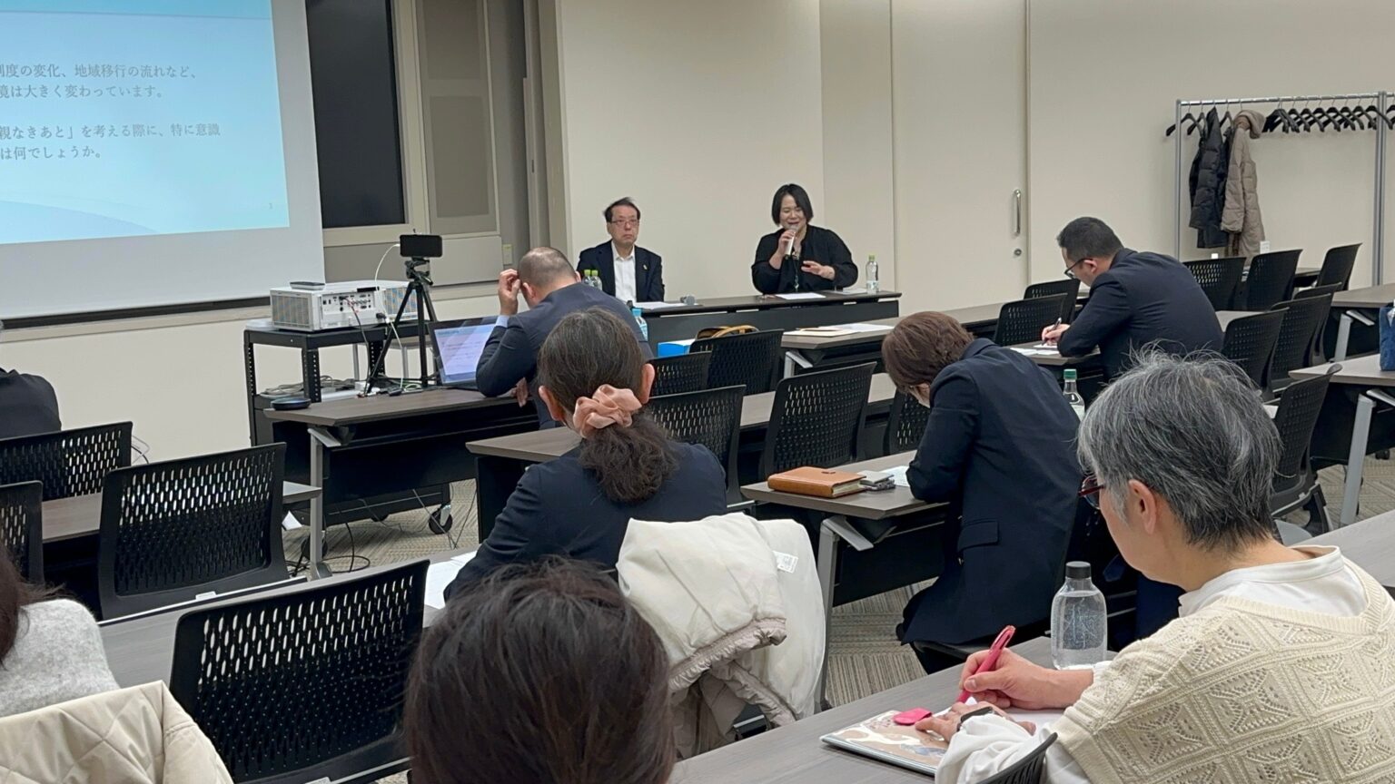 「親なきあと」不安85.5%も準備着手57.0%にとどまる 全国調査を共有、支援情報のデジタル継承へ