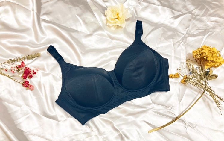 グラマーサイズ向けE65〜I75対応のノンワイヤーブラ、札幌発「Serenitia Bloom」が6,980円で販売