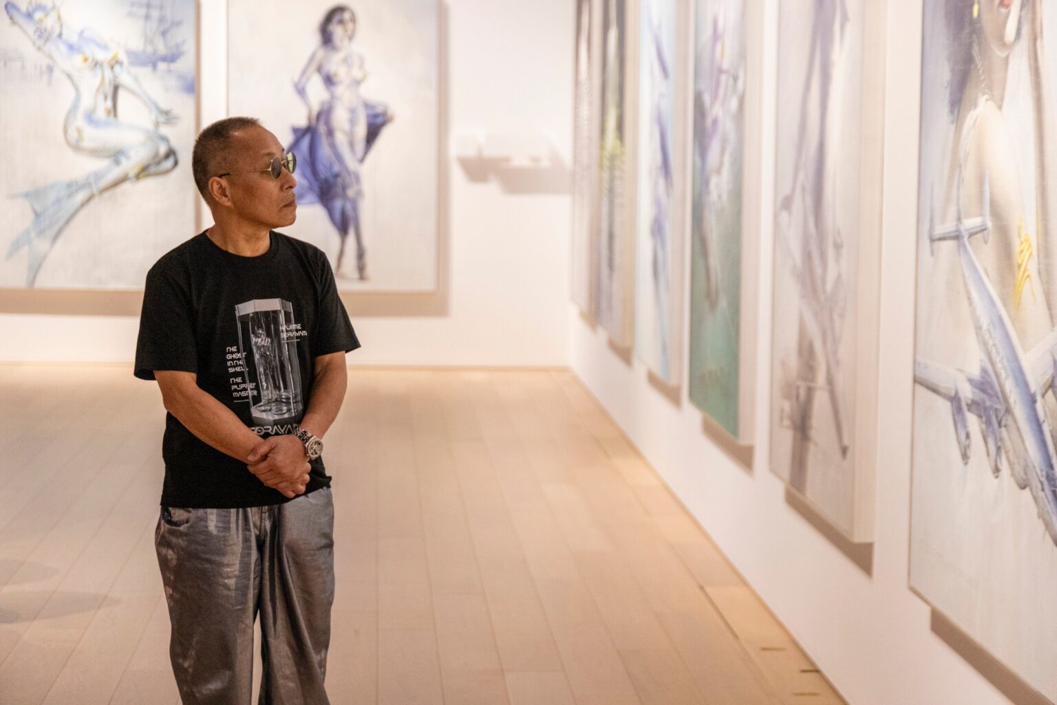 空山基の最大規模回顧展が京橋で開幕 渋谷PARCOでPOP UP、草薙素子モチーフTシャツ先行販売