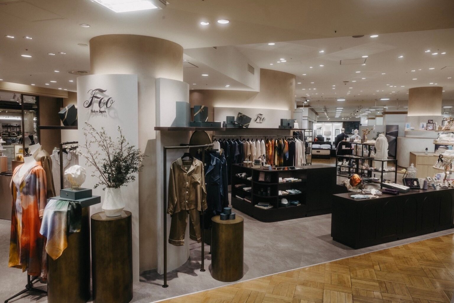 Foo Tokyo、日本橋三越本店に初の直営店 限定色「三越ブロンズ」を数量販売