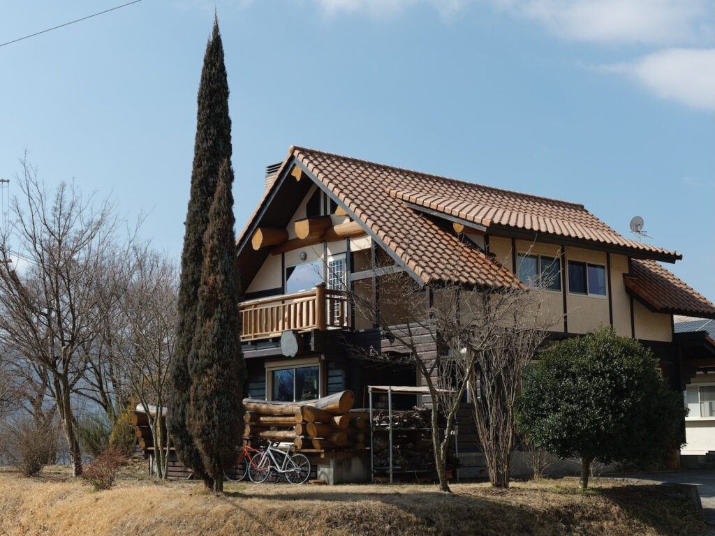 南阿蘇でペット可の一棟貸しログハウス「林画邸」3月5日プレオープン、平日素泊まり7万5000円から