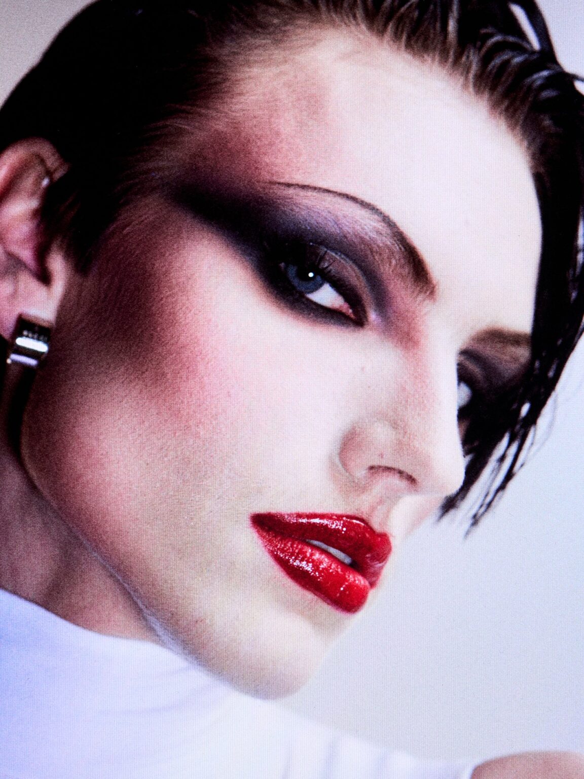 グッチ「プリマヴェーラ」ショー、70年代×90年代着想のメイクを公開