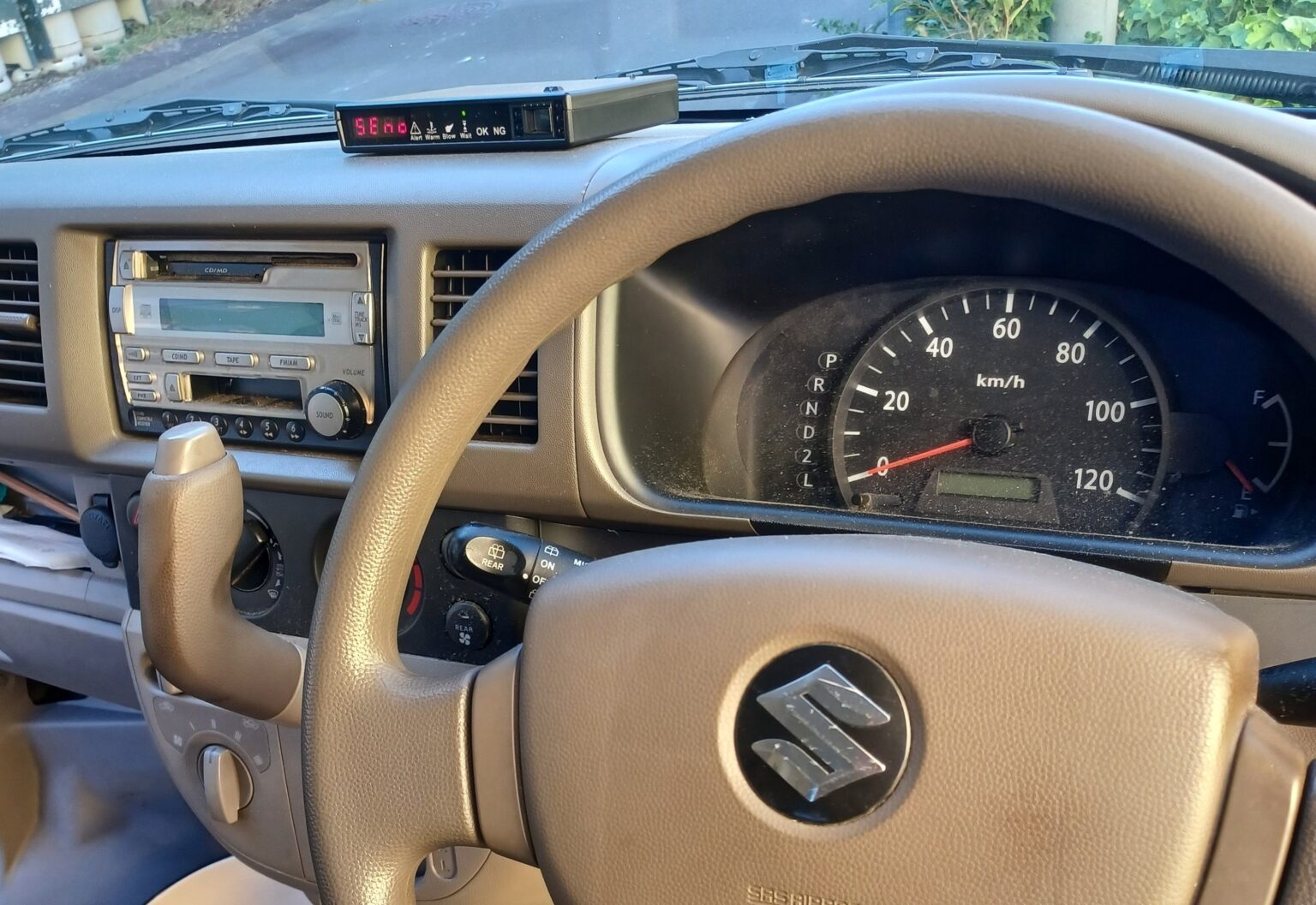 東海電子、個人車に後付けできるアルコール・インターロック「ALC-ZEROⅡ」の導入事例を公開