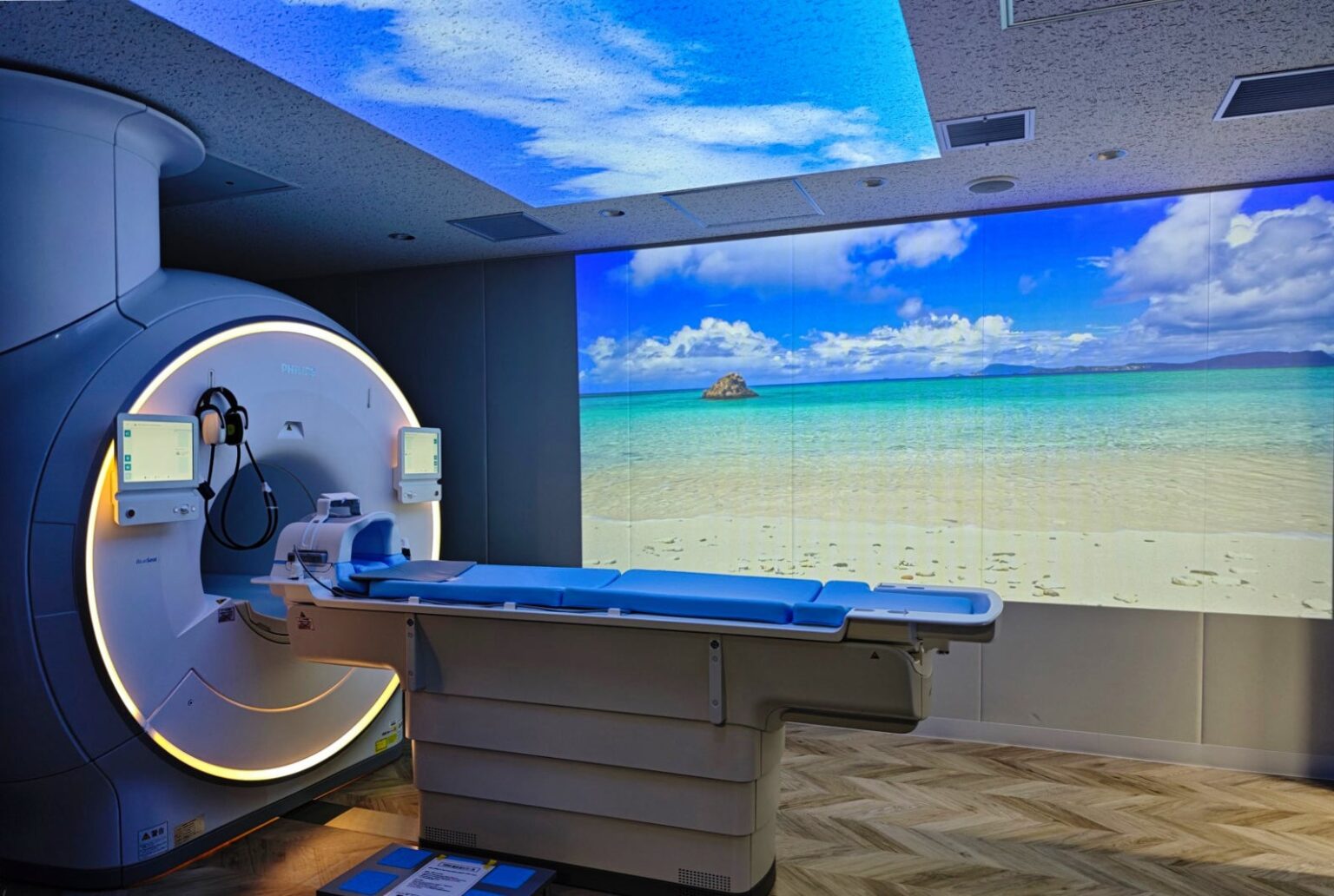 ランドスキップのMRI室向け映像「Medical Projection」、SE法などのノイズ試験でホワイトノイズなし 新潟大学病院に採用