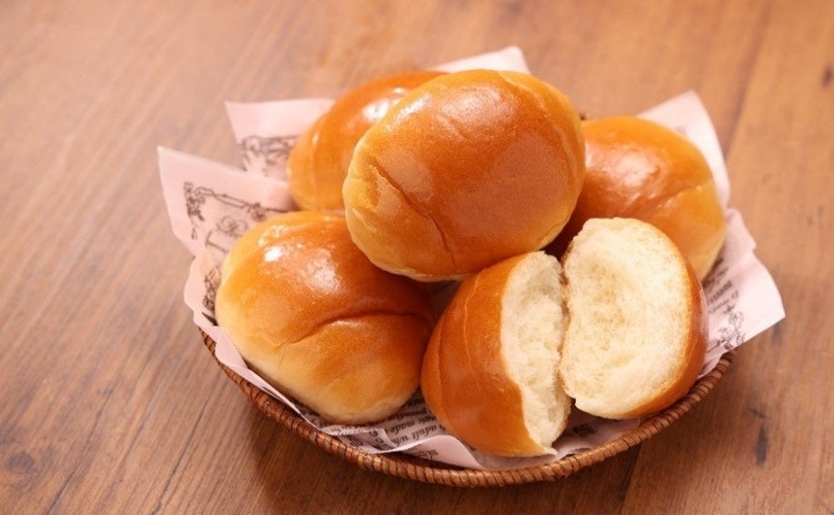 ローソンストア100、ロールパンを本体118円に値下げ 4月は菓子パン・かしわ餅・冷し麺も投入