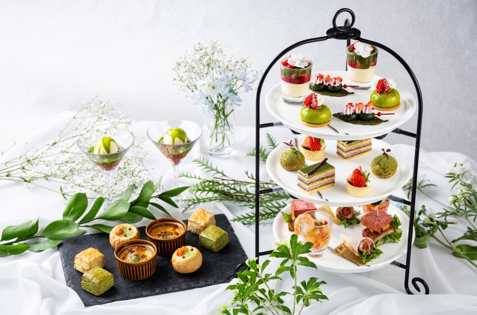 福寿園の宇治抹茶×ベリー、グランドプリンスホテル新高輪で初夏限定アフタヌーンティー