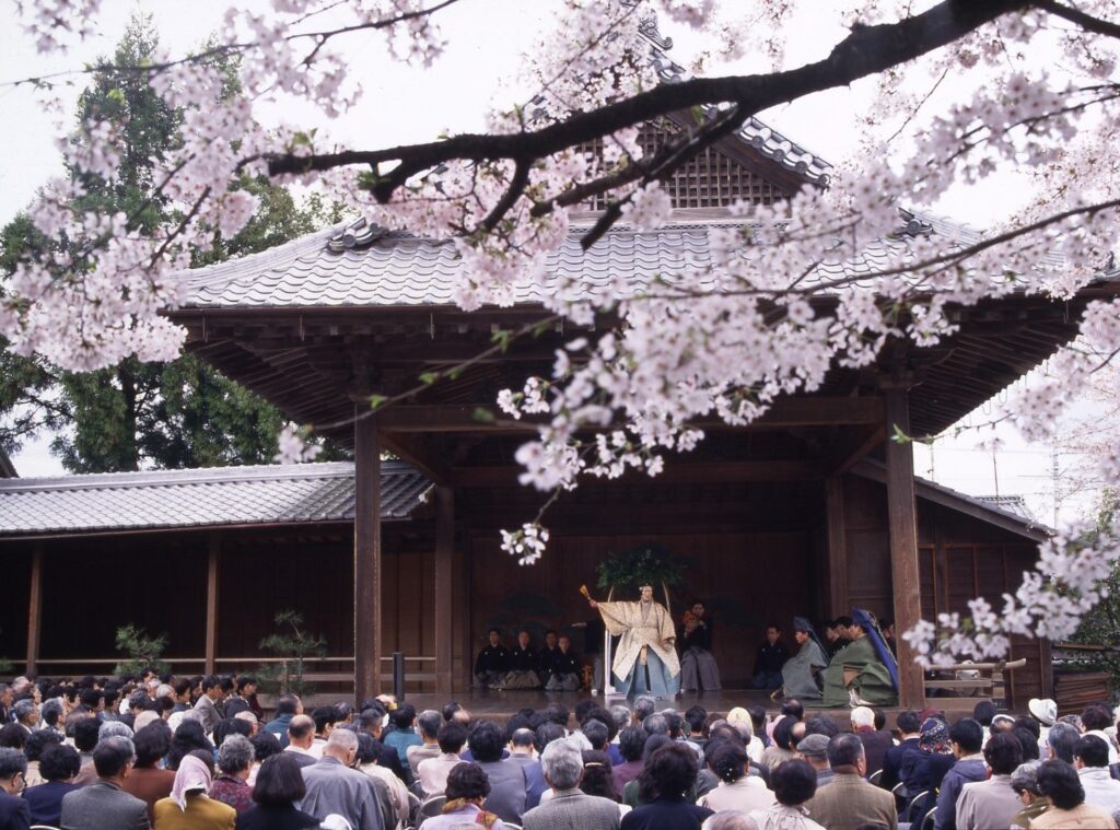 丹波篠山市、重要文化財の春日神社能舞台で「第51回篠山春日能」4月11日開催