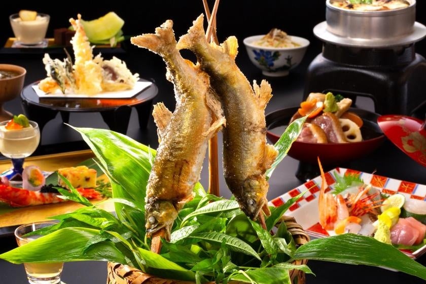 吉祥やまなか、鮎会席と地酒飲み比べ付きの初夏限定宿泊プランを6月15日開始