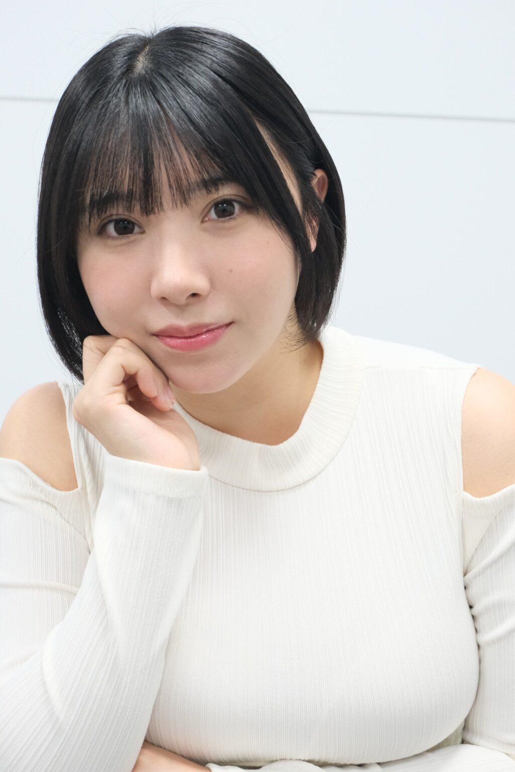 現役薬剤師グラドル「三橋くん」無加工ファースト写真集、5月17日に書泉ブックタワーで発売イベント受付