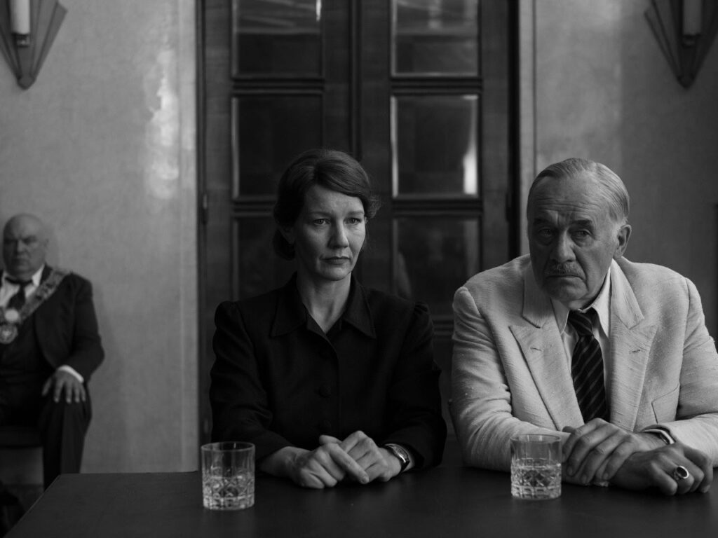 ギャガ配給「FATHERLAND(原題)」が第79回カンヌ国際映画祭で監督賞